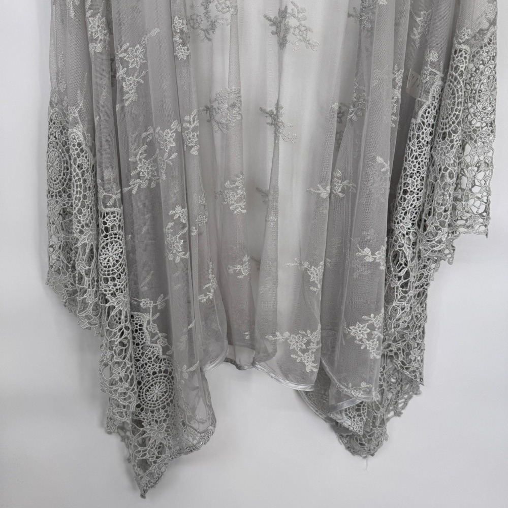 Cal Style Kimono Top Womens XL Silver Lace Crochet Witchy Romantic Fairy - Picture 4 of 15